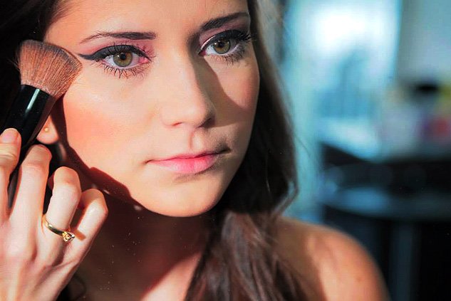 מאפרת לבת מצווה מומלץ בקריות